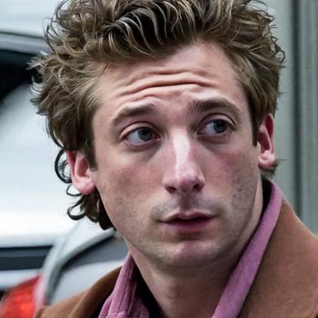 Jeremy Allen White Embedding for 2.1