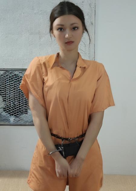 Realistic Prison Waist Chain and Blue Box Handcuffs版本SD Realistic (ID: 382184)