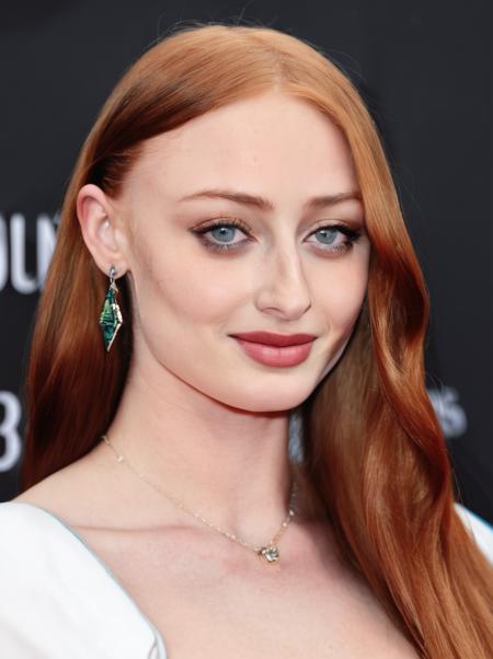 Sophie Turner (actress) [XL]