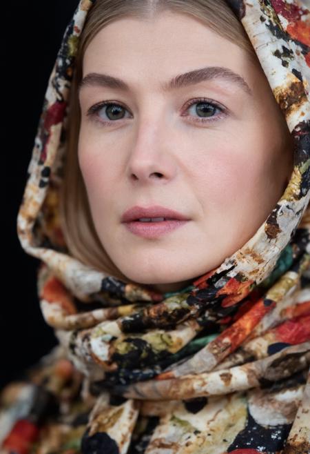 Rosamunde Pike