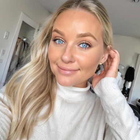 Fitness Model Kate Lazov版本v1.0 (ID: 319355)