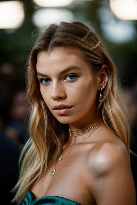 Stella Maxwell