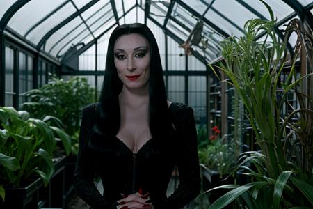 Morticia Addams (The Addams Family (1991 film)) / Anjelica Huston