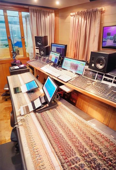 Recording studio / Control booth / PONY