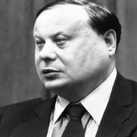 Yegor Gaidar/Гайдар, Егор Тимурович
