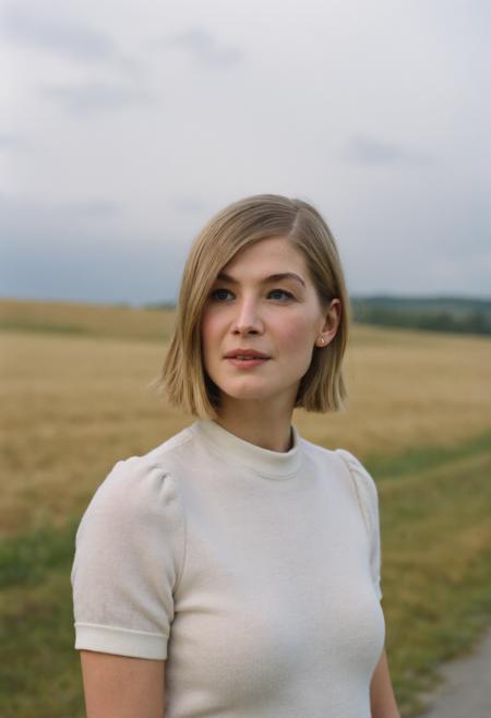 Rosamunde Pike