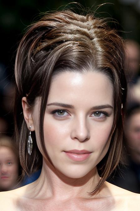 Neve Campbell