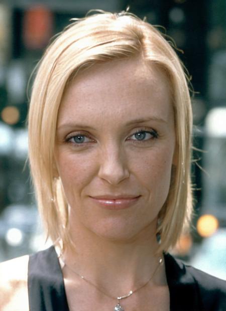 Toni Collette