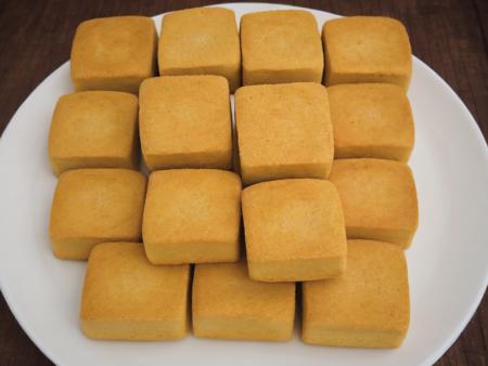 Taiwanese Pineapple Cake