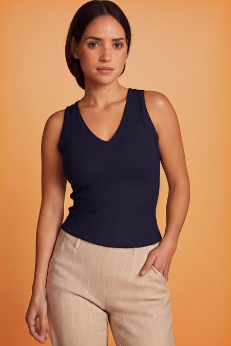 Adria Arjona | ??