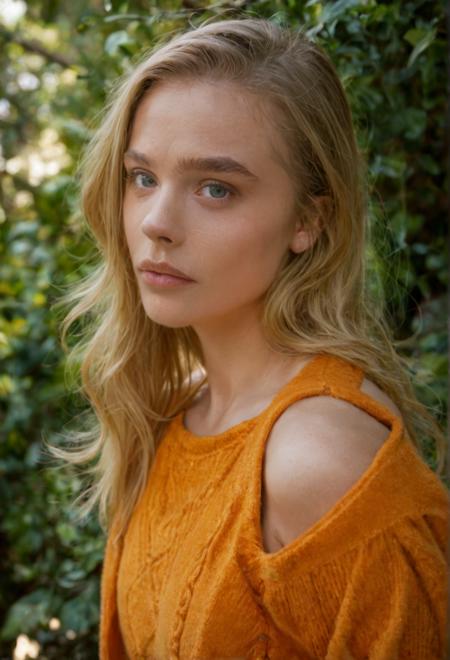 FLUX - Chloe Grace Moretz