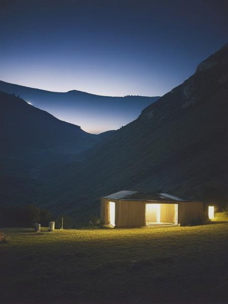 Nadav Kander Style