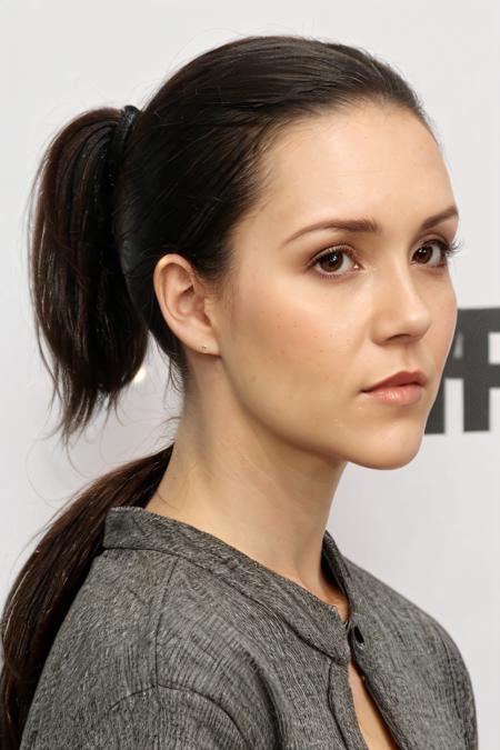 Shannon Woodward