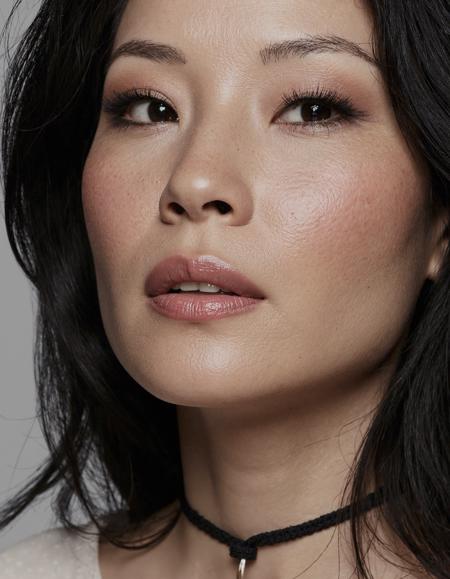 ? Lucy Liu (Flux) ?