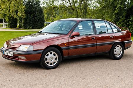 Opel Omega A - German executive car