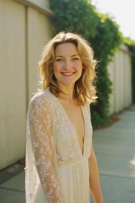Kate Hudson - Young (Flux LoRa)