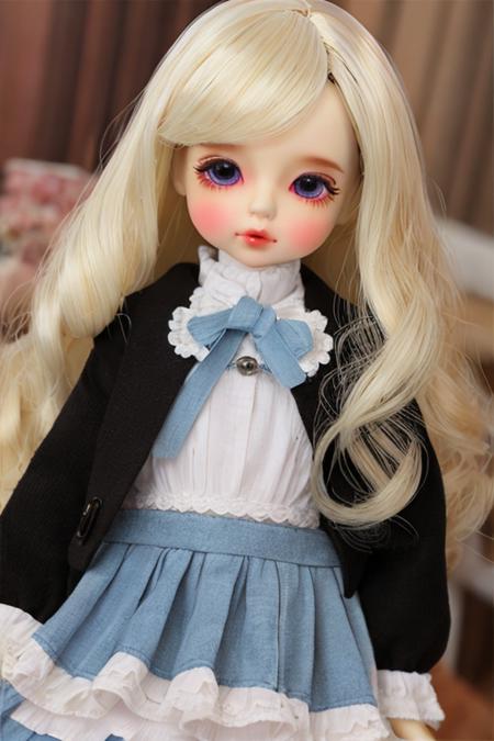 LUTS BJD (Ball jointed Doll) style (with replaceable eyeballs)