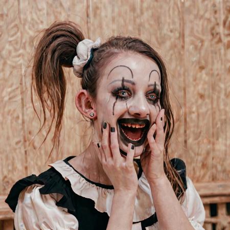 Pale Girl (Terrifier) | Pony & Illustrious