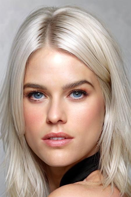 Alice Eve
