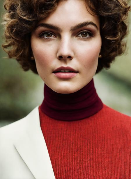 Camren Bicondova
