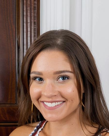 Zoe Bloom
