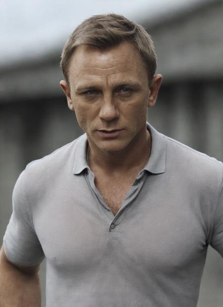 Daniel Craig