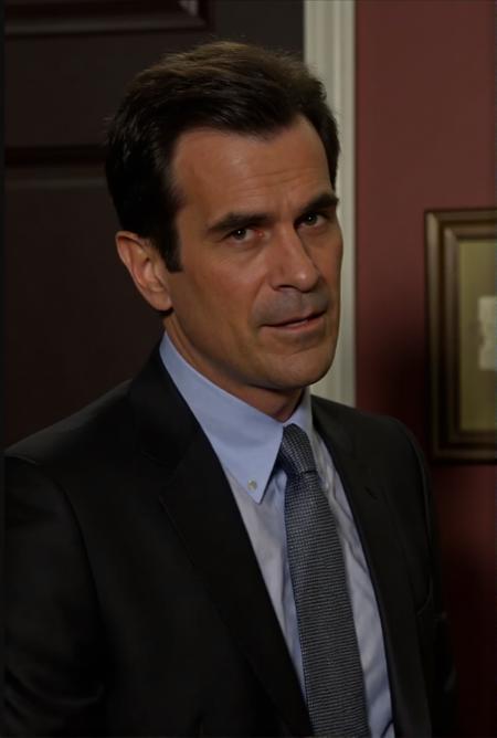 Phil Dunphy (Ty Burrell) - Flux