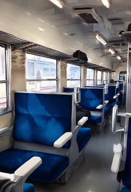 国鉄12系客車車内風景SDXL