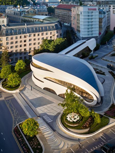 JJ's Building style - Zaha Hadid