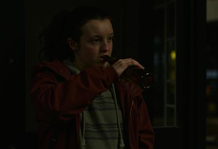 Ellie (Bella Ramsey) Flux