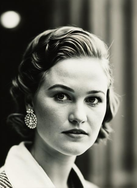 Julia Stiles