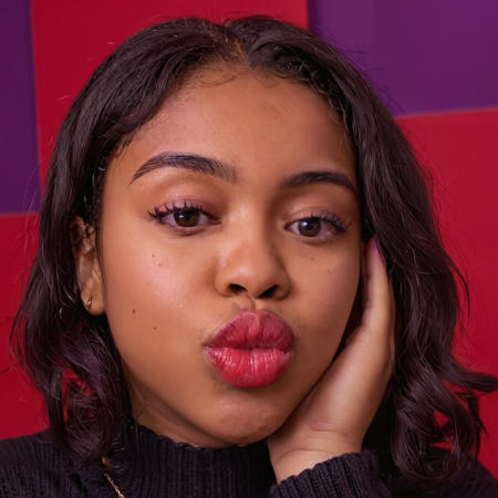 Puckered Lips Helper - SDXL