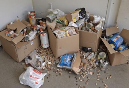 Clutter, Trash and random randomness (experiment)