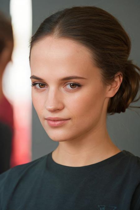 Alicia Vikander