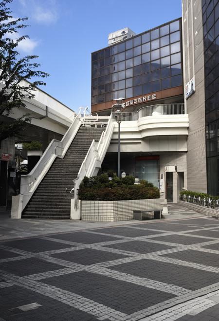京阪守口市駅前 front of Keihan Moriguchi City Station SDXL