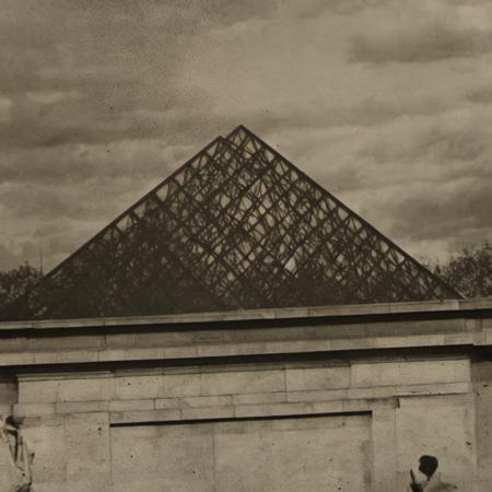 1947 Paris France - Replication (SD2.0/2.1 - LoRA)