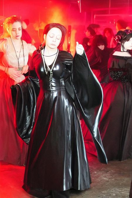 Gothic Nightclub Dark Wave Electro Party LoRa版本v1.0 LoRA (ID: 44021)