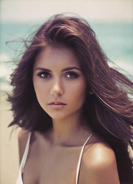 Nina Dobrev