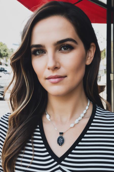 Zoey Deutch