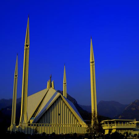 Pakistani_FaisalMosque_LoRA