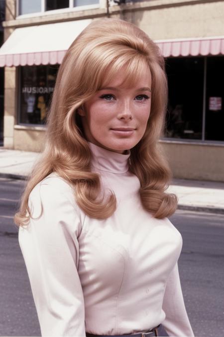 Linda Evans