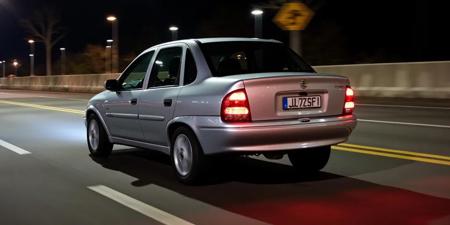 2003 Chevrolet Corsa Classic Sedan (Latin Americas)