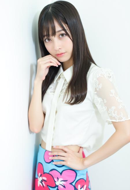 FLUX - Kanna Hashimoto (橋本 環奈)