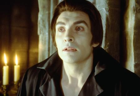 Hammer Vampire Film Style (Flux/SDXL)版本SDXL 1.0 (ID: 592560)