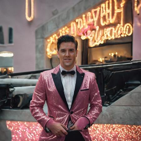 Logan Henderson