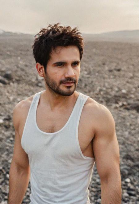Karan Tacker
