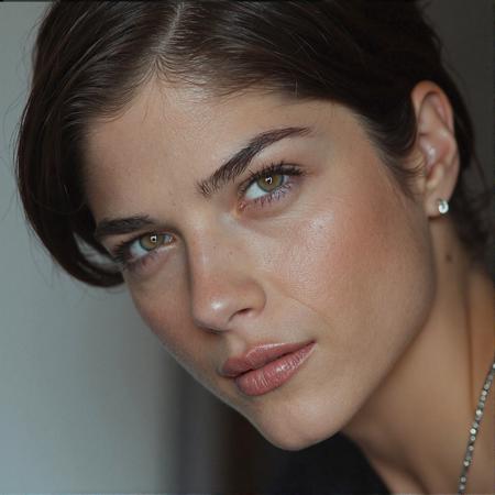 ? Selma Blair (Flux) ?