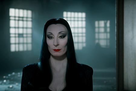 Morticia Addams (The Addams Family (1991 film)) / Anjelica Huston