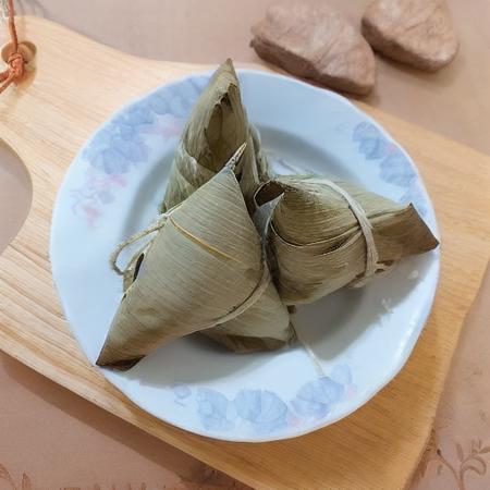 Zongzi: A Traditional Chinese Food