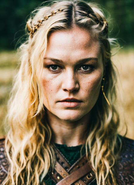 Julia Stiles
